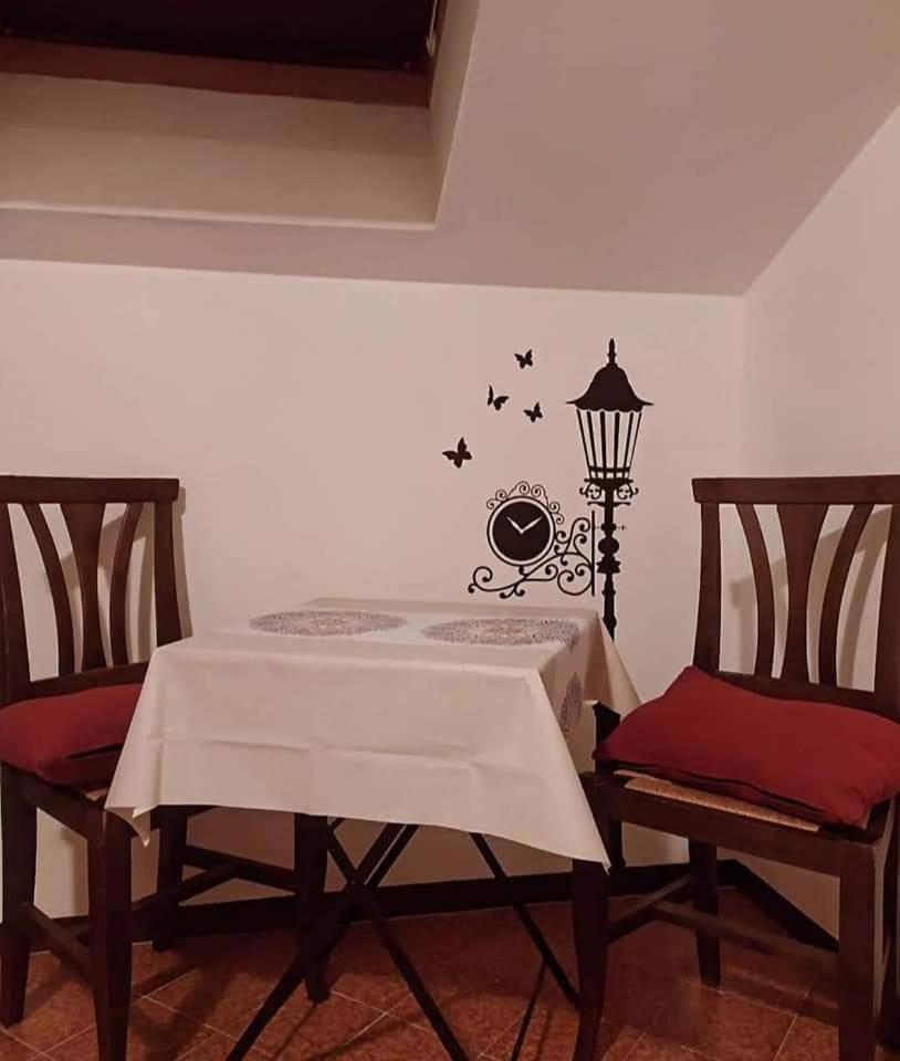 Il Giramondo Montelabbate Zimmer foto